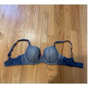 Victoria's Secret Navy Lace Underwire Bra with Pink Bow